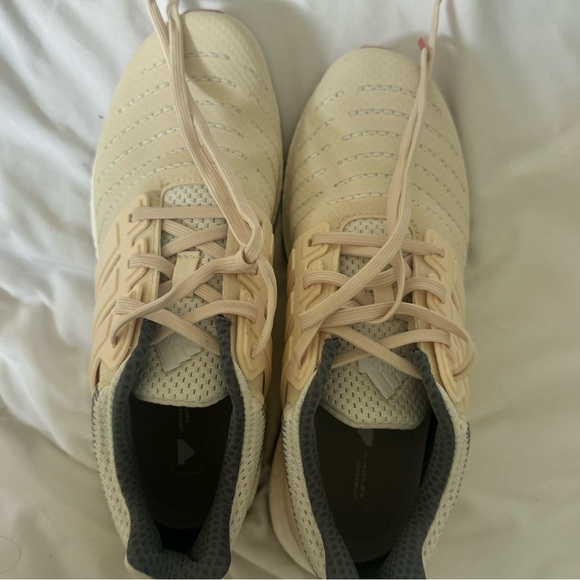 Adidas ultraboosts baby pink brand new condition - Picture 4 of 5